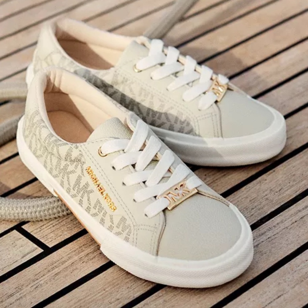 MICHAEL Michael Kors Girls Izette Regent Sneaker